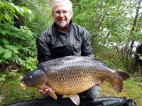 Arno-22,5-3  Arno mit einem Schuppmann 22,5 kg Gefangen Mai 2014