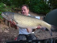 Grassfisch-3  Ein schöner Fisch mit 18kg von Daniel Juncker im August 2012